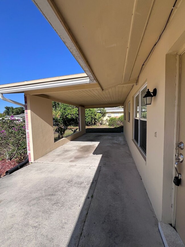 Building Photo - Charming 3-Bed, 2 Bath Home in Waterway Es...
