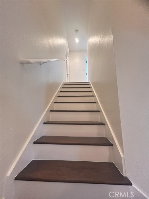 Building Photo - 2641 Santa Ana Ave