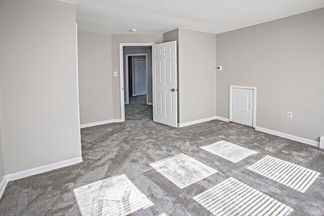 Building Photo - North Wilmington - 5 bedroom, 2 bathroom h...