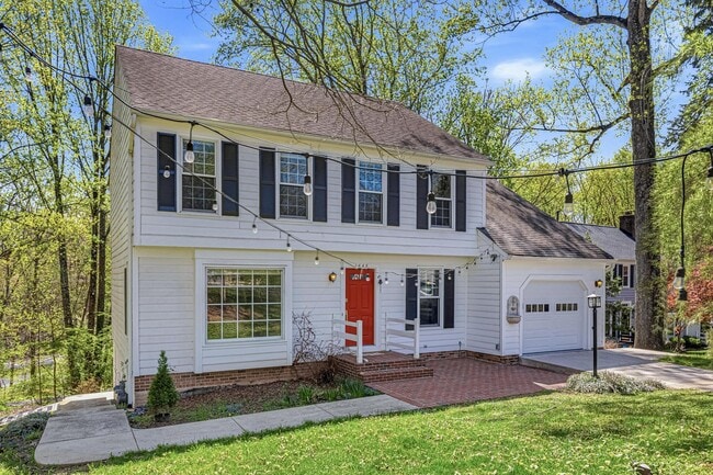 Building Photo - 1646 Stowe Rd