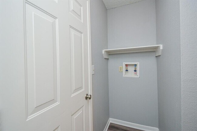 Building Photo - 3911 Issacks Way