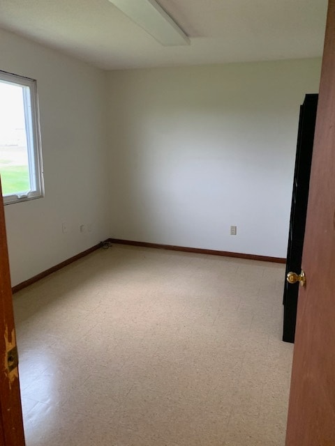 bed #4 - 718 Dawn Ave