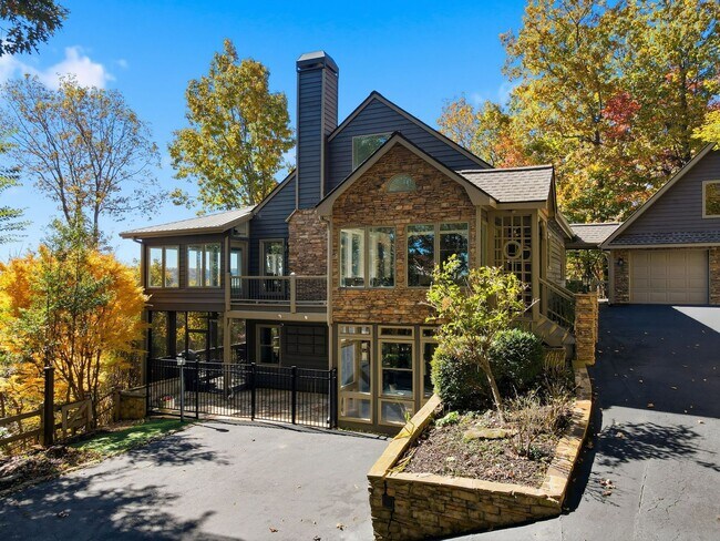 Building Photo - FULLY FURNISHED! Magnificent Panoramic Views!!