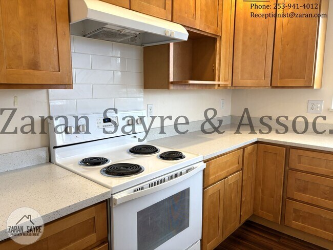 Building Photo - 1114 E 29th St