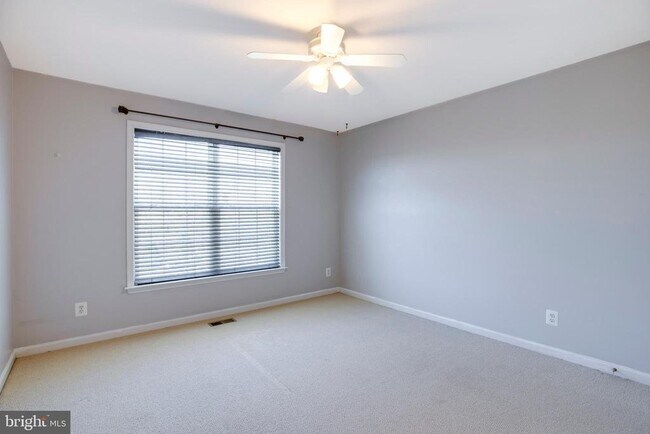 Building Photo - 5097 Pale Moon Way