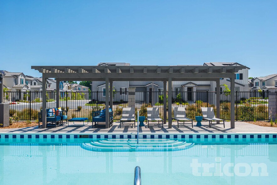 Building Photo - 2196 Comstock Ln