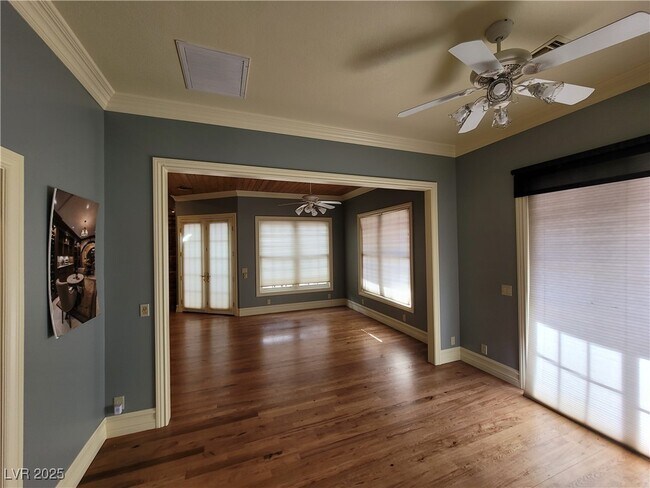 Building Photo - 5110 N Valadez St