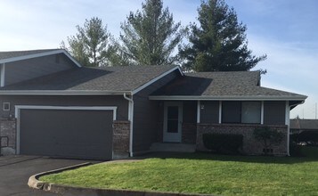 Building Photo - Golden Terrace