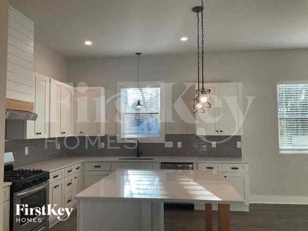 Building Photo - 11339 Tema Cir