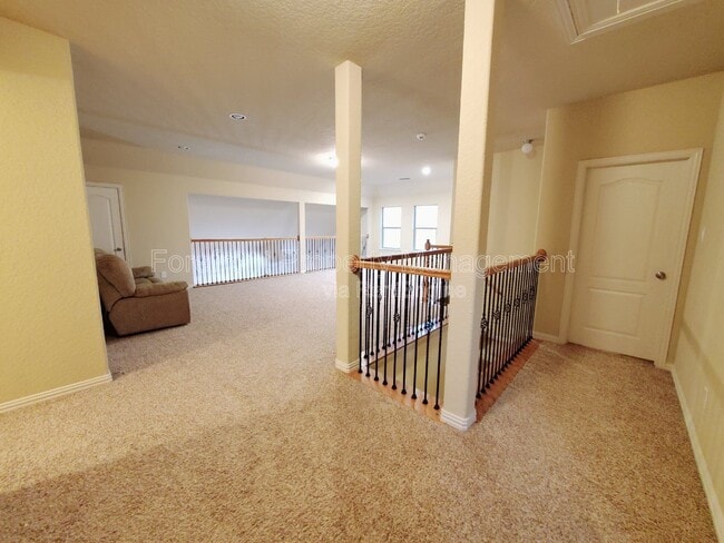 Building Photo - 11927 Jasmine Way