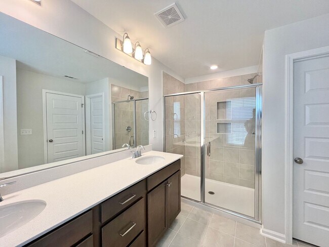 Building Photo - Stunning 4BD, 3.5BA Knightdale Townhome with a 2-Car Garage in an HOA Community