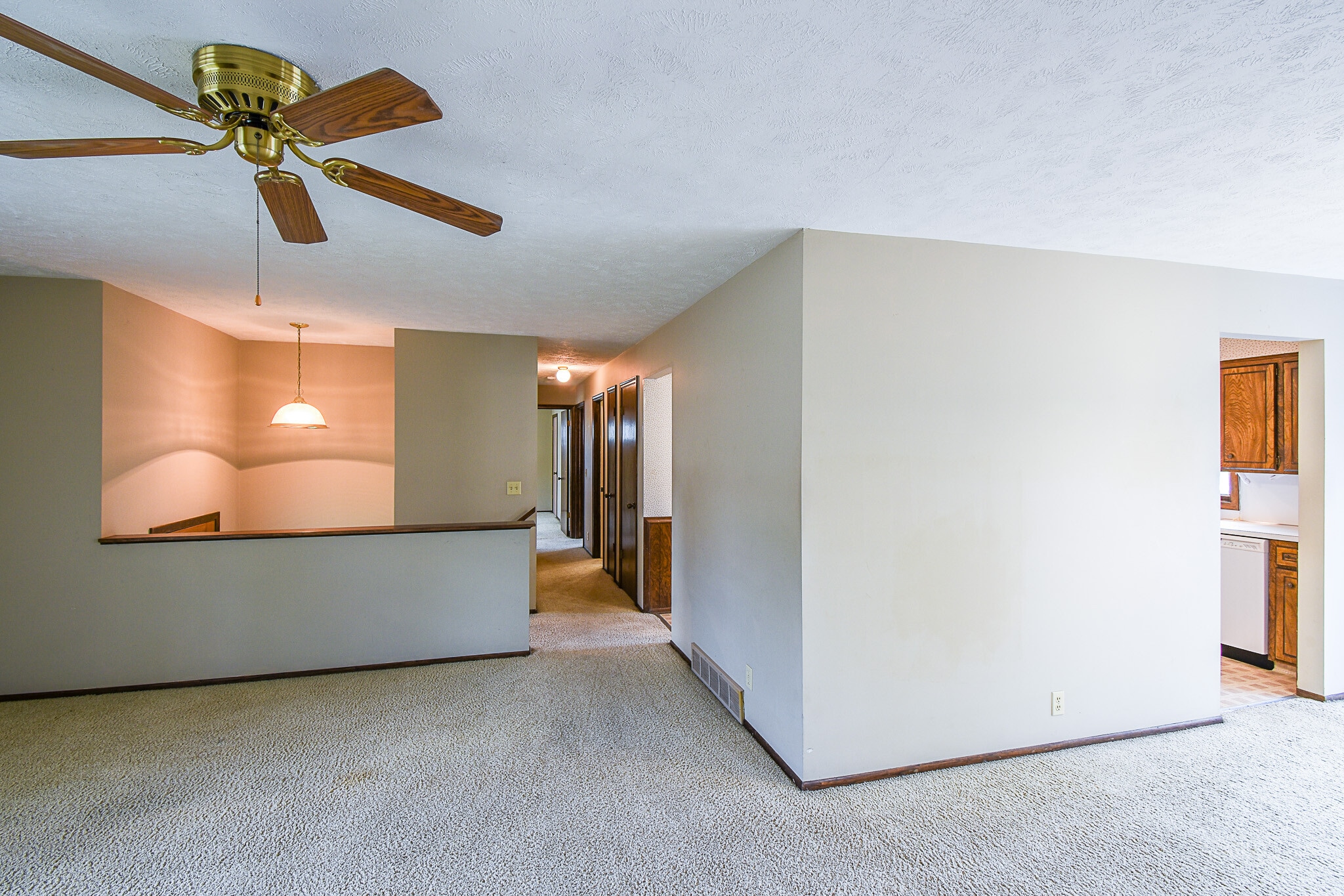 Building Photo - 10205 T Cir