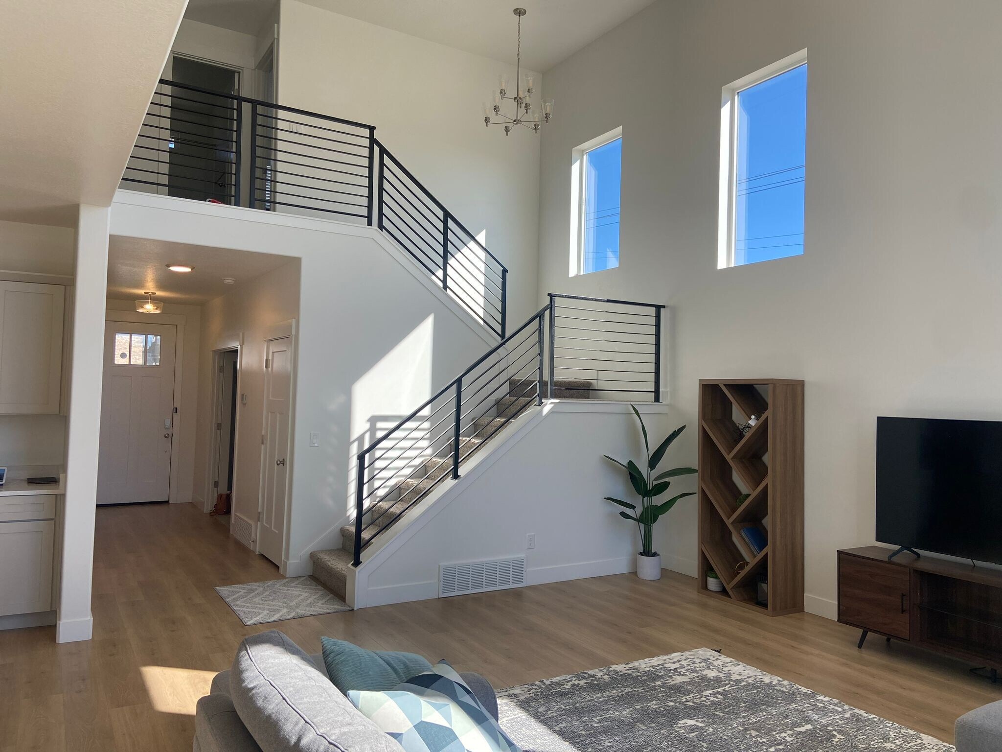 Building Photo - 1307 W Quailhill Rd