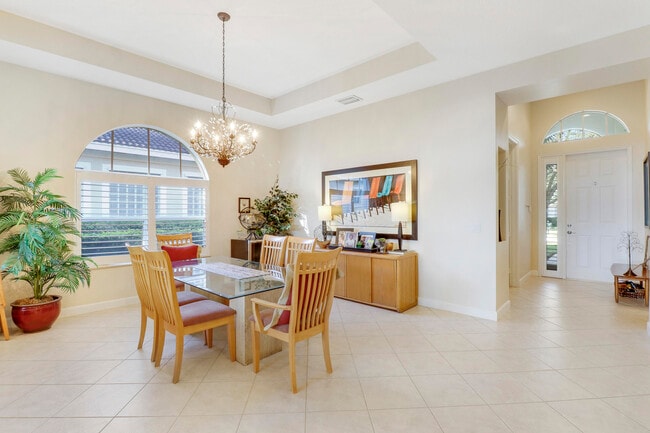 Building Photo - 7112 Maidstone Dr