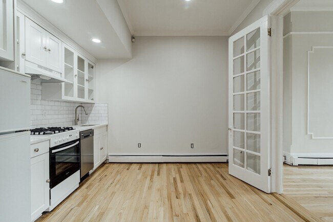 Building Photo - 465 Jersey Ave