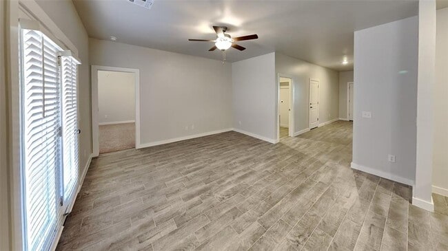 Building Photo - 17050 Lantana Lp