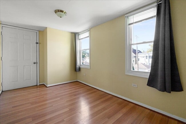 Building Photo - 4148 N Central Park Ave