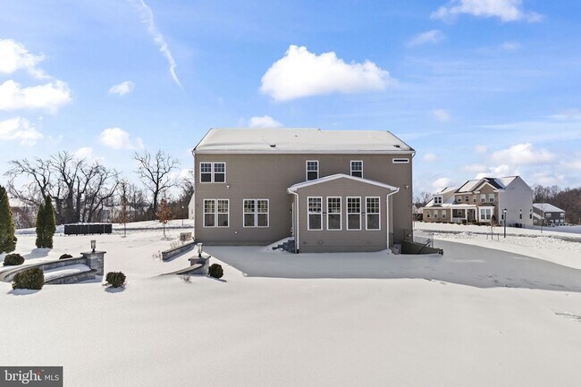 Building Photo - 12600 Coventry Mnr Wy