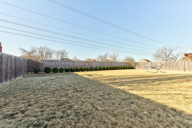 Building Photo - 3804 Lorings Rd