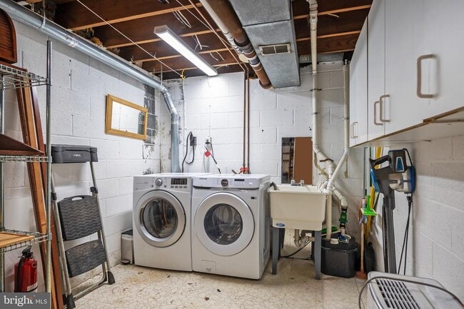 Building Photo - 2227 Glasgow Rd