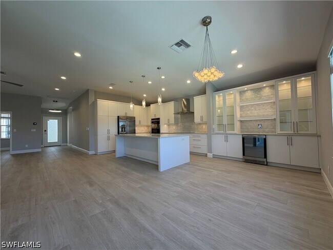 Building Photo - 7080 Timberland Cir