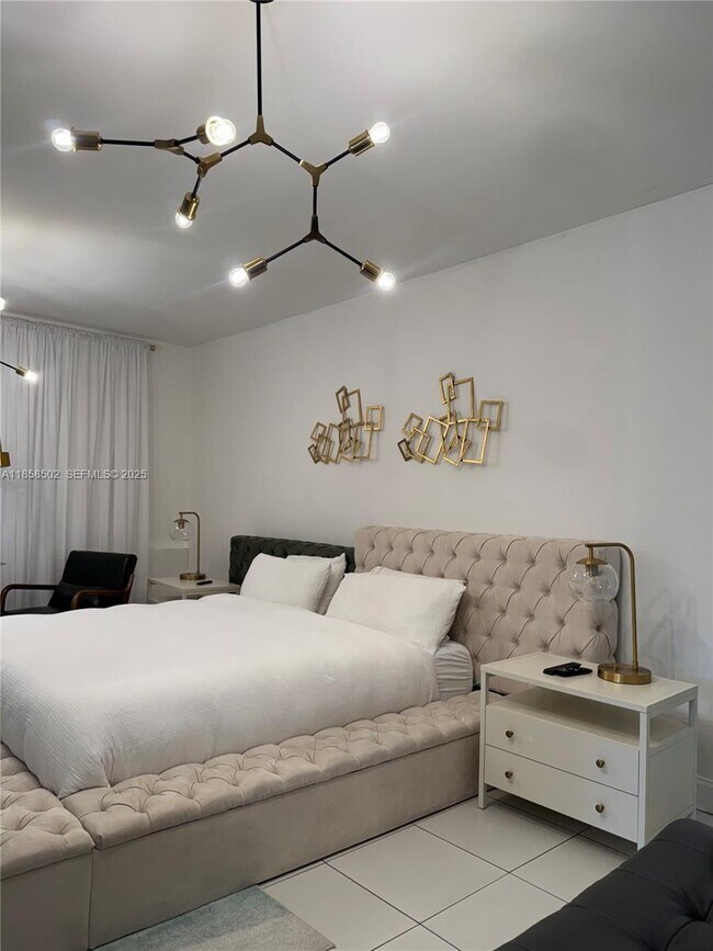 Building Photo - 1301 Grouper Dr