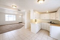 Building Photo - 13413 Minuteman Dr