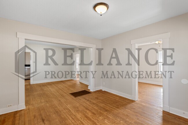 Building Photo - 2020 S Main St
