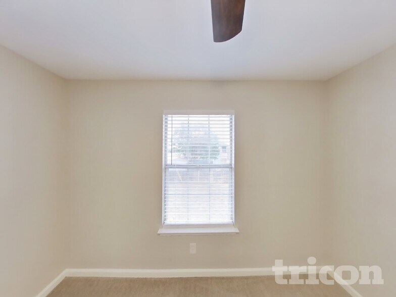 Building Photo - 7501 Trotter Ct