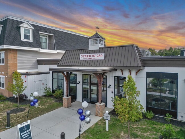 Building Photo - 280 Salmon Brook St