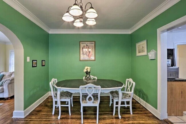 Dining Room - 1337 Harbert Ave