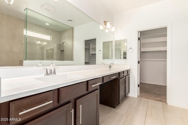 Building Photo - 12751 W Ocotillo Rd