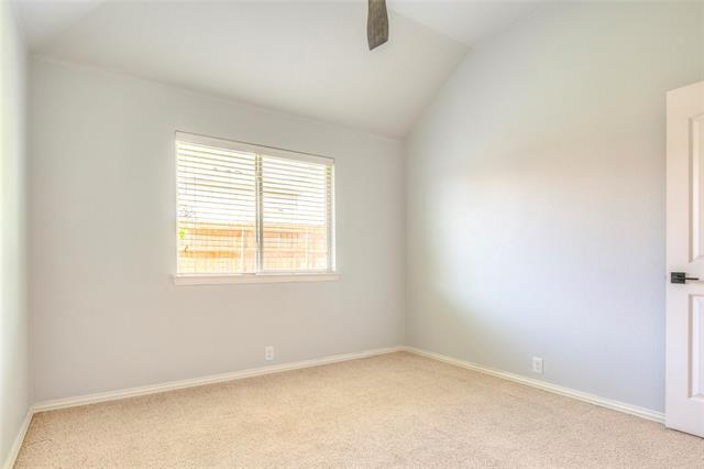 Building Photo - 2309 Aurora Dr