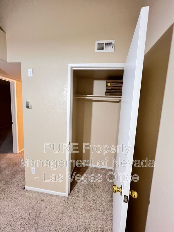 Building Photo - 7885 W Flamingo Rd