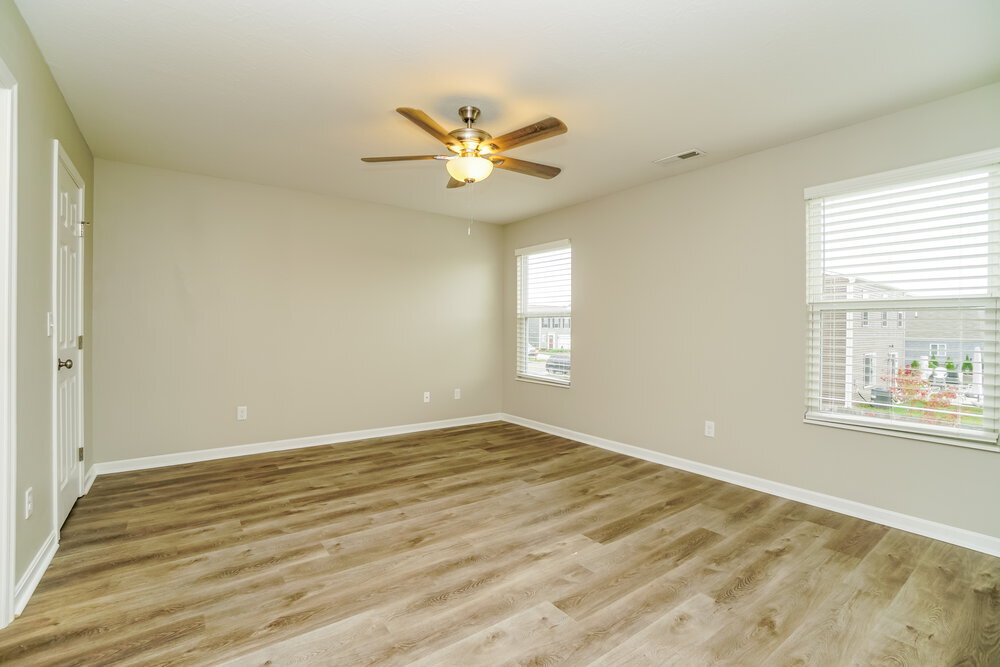 Building Photo - 7428 Willow Leaf Dr