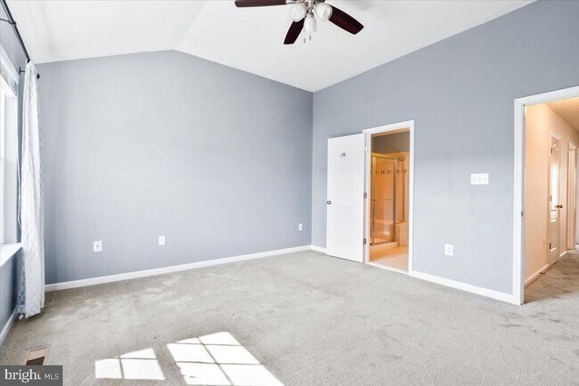 Building Photo - 6395 Walcott Ln