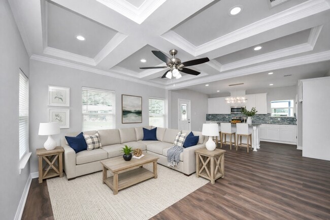 Building Photo - 414 N 4th St