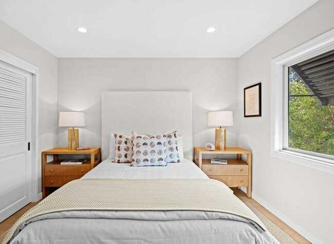 Building Photo - 1388 Ala Moana Blvd