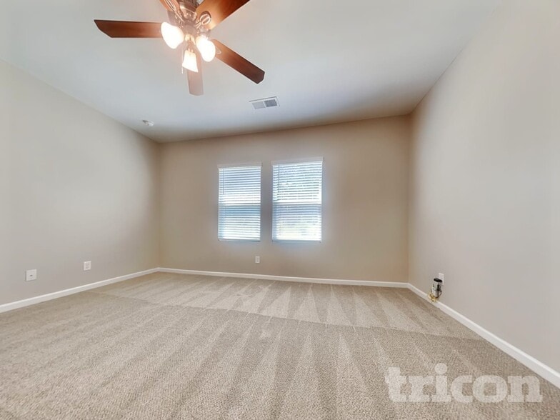 Building Photo - 105 Sinclair Way