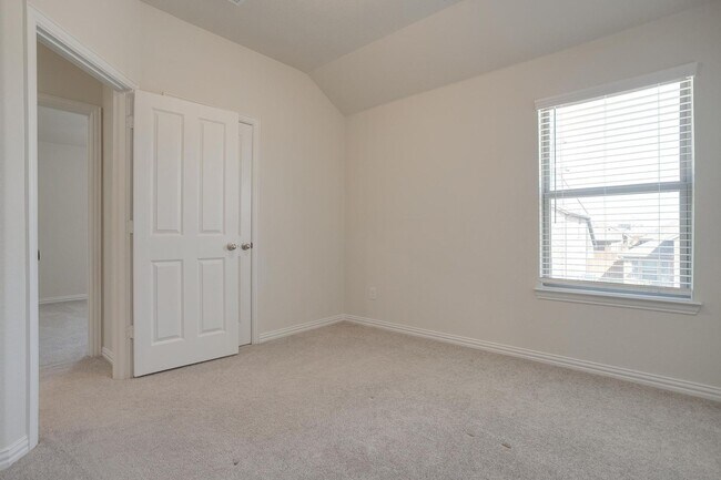 Building Photo - 6721 Farsight Dr