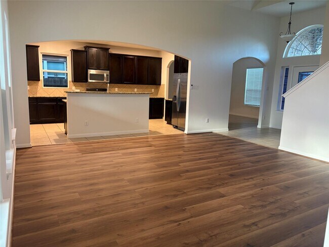 Building Photo - 20615 Silver Tea Ave