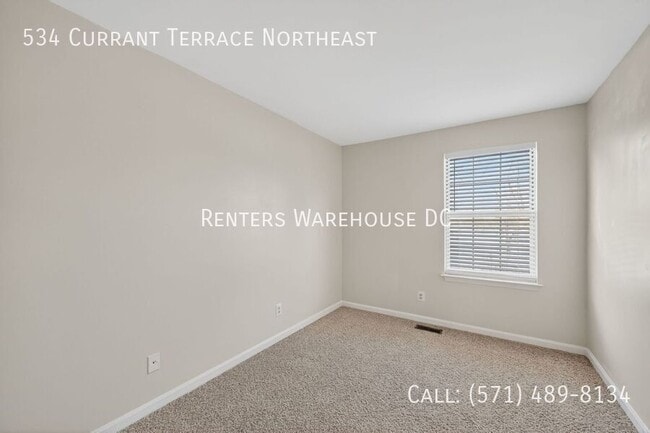 Building Photo - 534 Currant Terrace NE