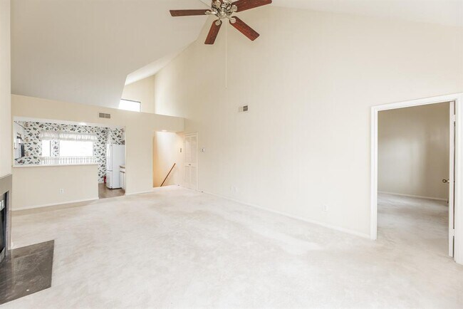 Building Photo - 4144 Greystone Way