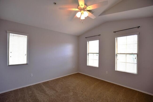 Building Photo - 2 bed 2 bath 1 car garage in Augusta Ranch area