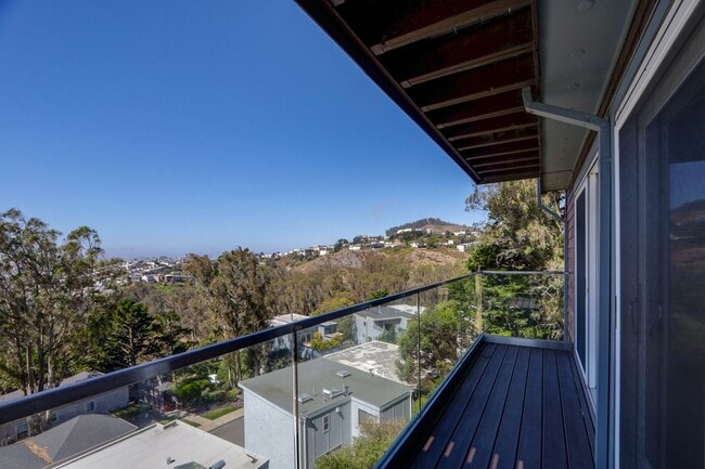Building Photo - 4BR/3BA Diamond Heights View Home with EV Charger, Wine Cellar & 2-Car Garage | YouTube Tour