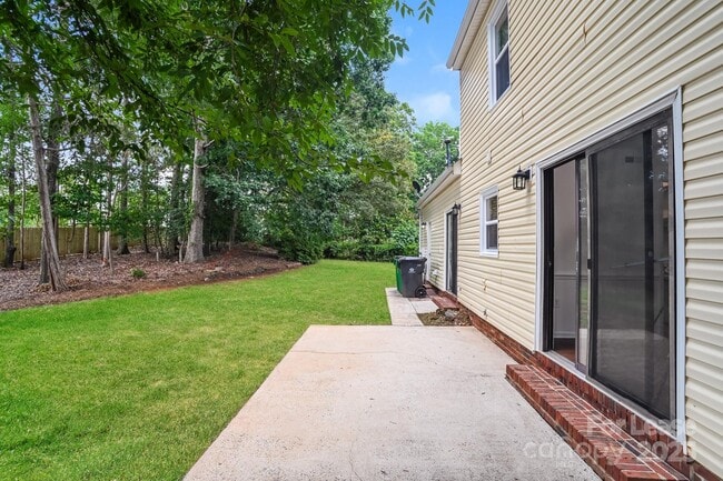 Building Photo - 8506 Ducksbill Dr
