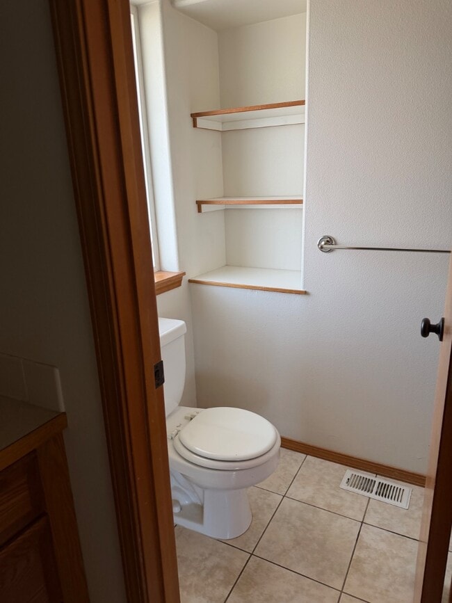 Building Photo - 301 Casi Ct