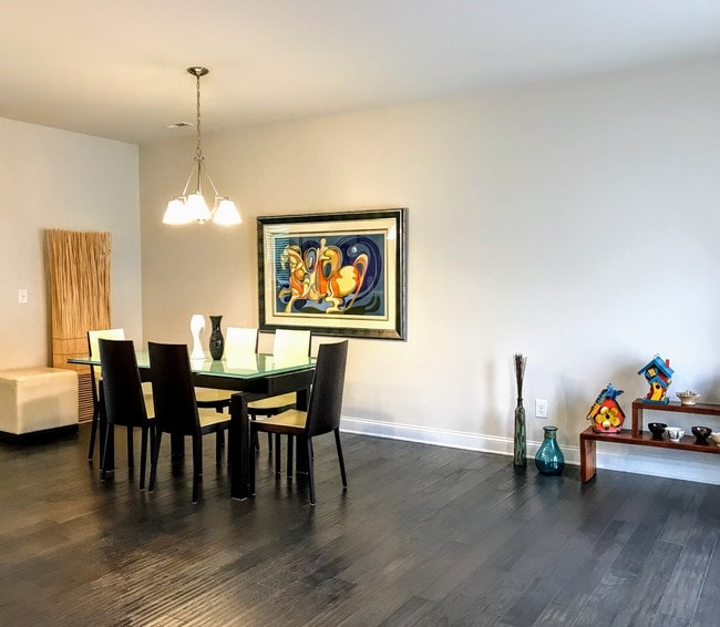 Dining area - 11275 Bryton Pkwy