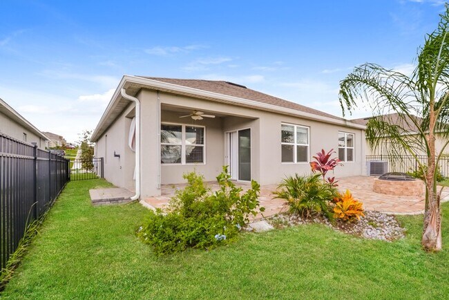 Building Photo - Bright 3-Bedroom Home in Clermont, FL