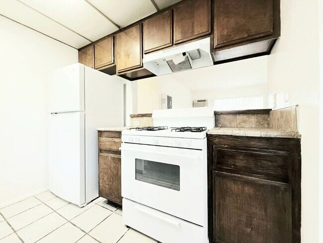 Building Photo - 11057 Ferina St